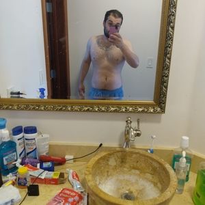 Meet your Posher, Carlos